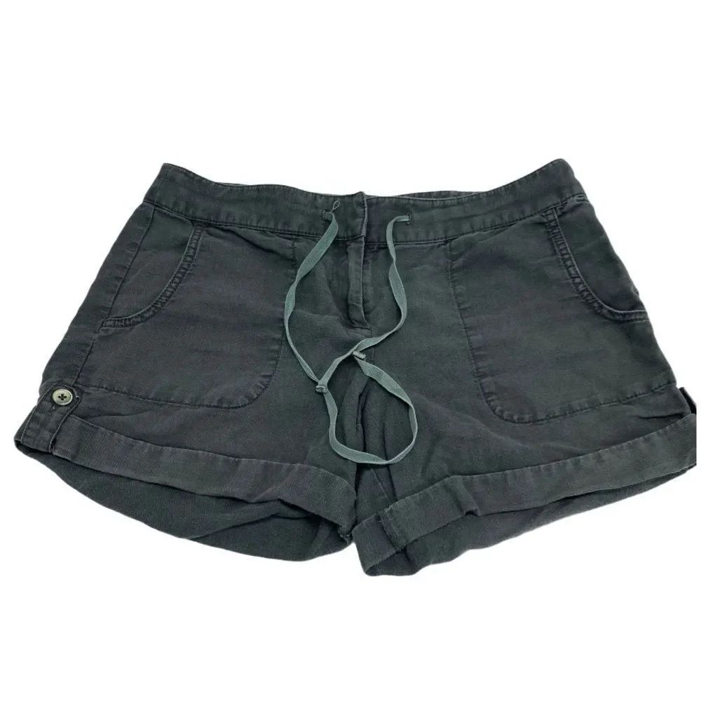 J. Crew Women’s rolled cuff shorts size 6